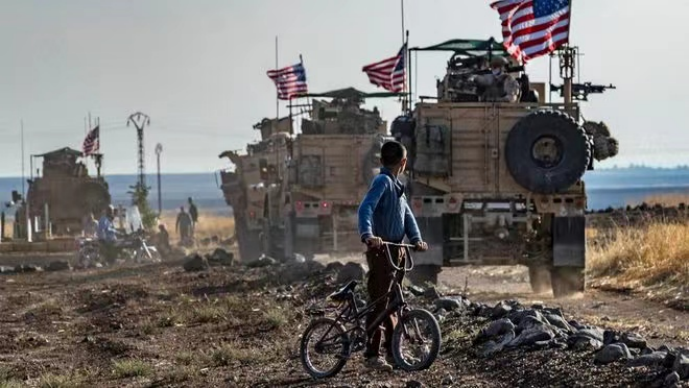 The US military plunders more than ten truckloads of wheat from Syria every day: Syrians survive on only two breads a day