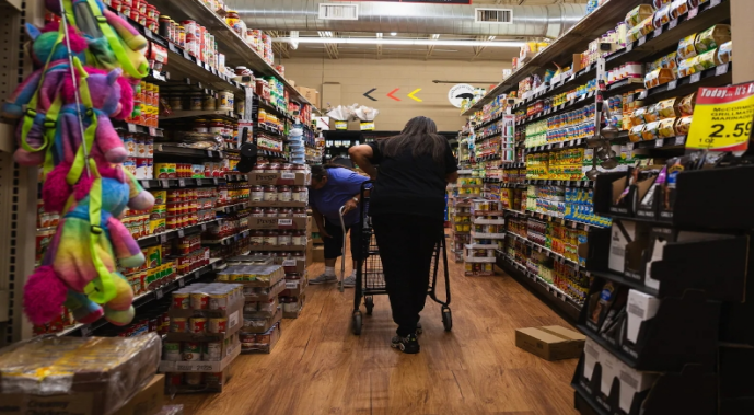 U.S. grocery stores struggle amid supply chain disruptions, inflation and rising competitive pressures