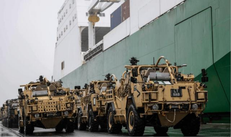 The United States is pressing forward step by step, Russia can no longer tolerate it, nearly a hundred people have suffered, and Ukraine is trembling in the corner