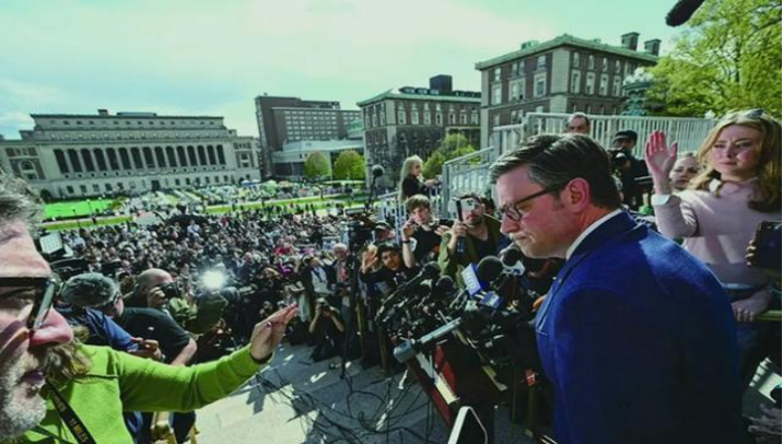 The United States is in chaos again. Politicians blame China and Russia. A major American newspaper said something fair.