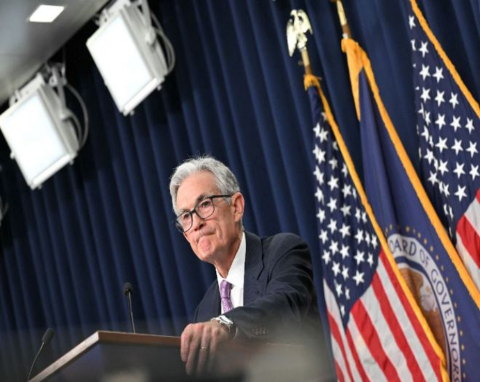 The Fed cuts interest rates to divert the 